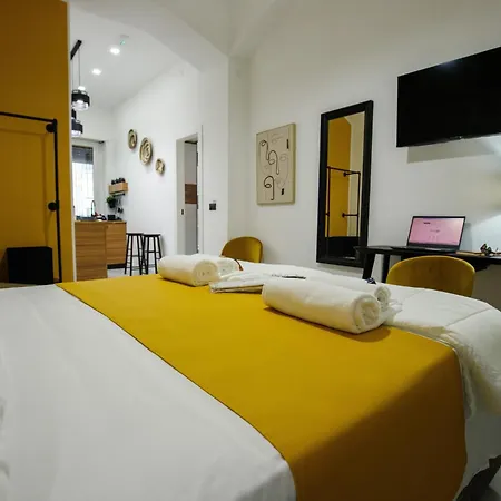 Casa de hóspedes Operaprimasuite In Centro