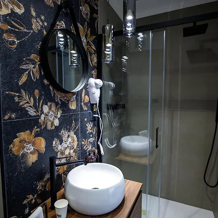 Operaprimasuite In Centro 4* Messine