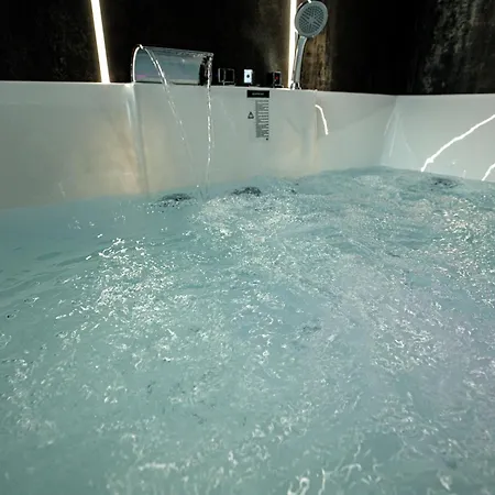 Operaprimasuite In Centro