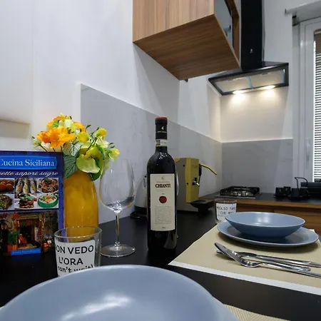 Operaprimasuite In Centro Maison d'hôtes Messine