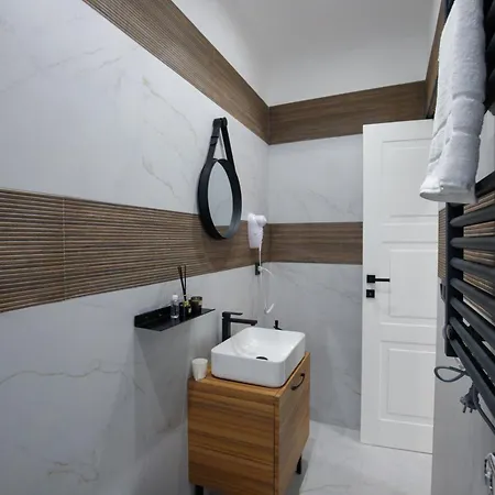 Operaprimasuite In Centro 4* Messine