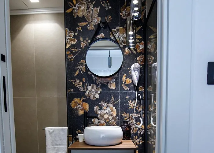Operaprimasuite In Centro 4*