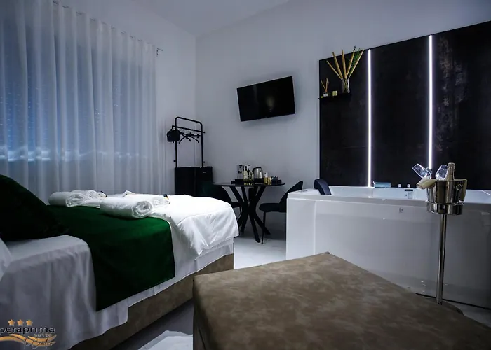 Πανσιόν Operaprimasuite In Centro 4*